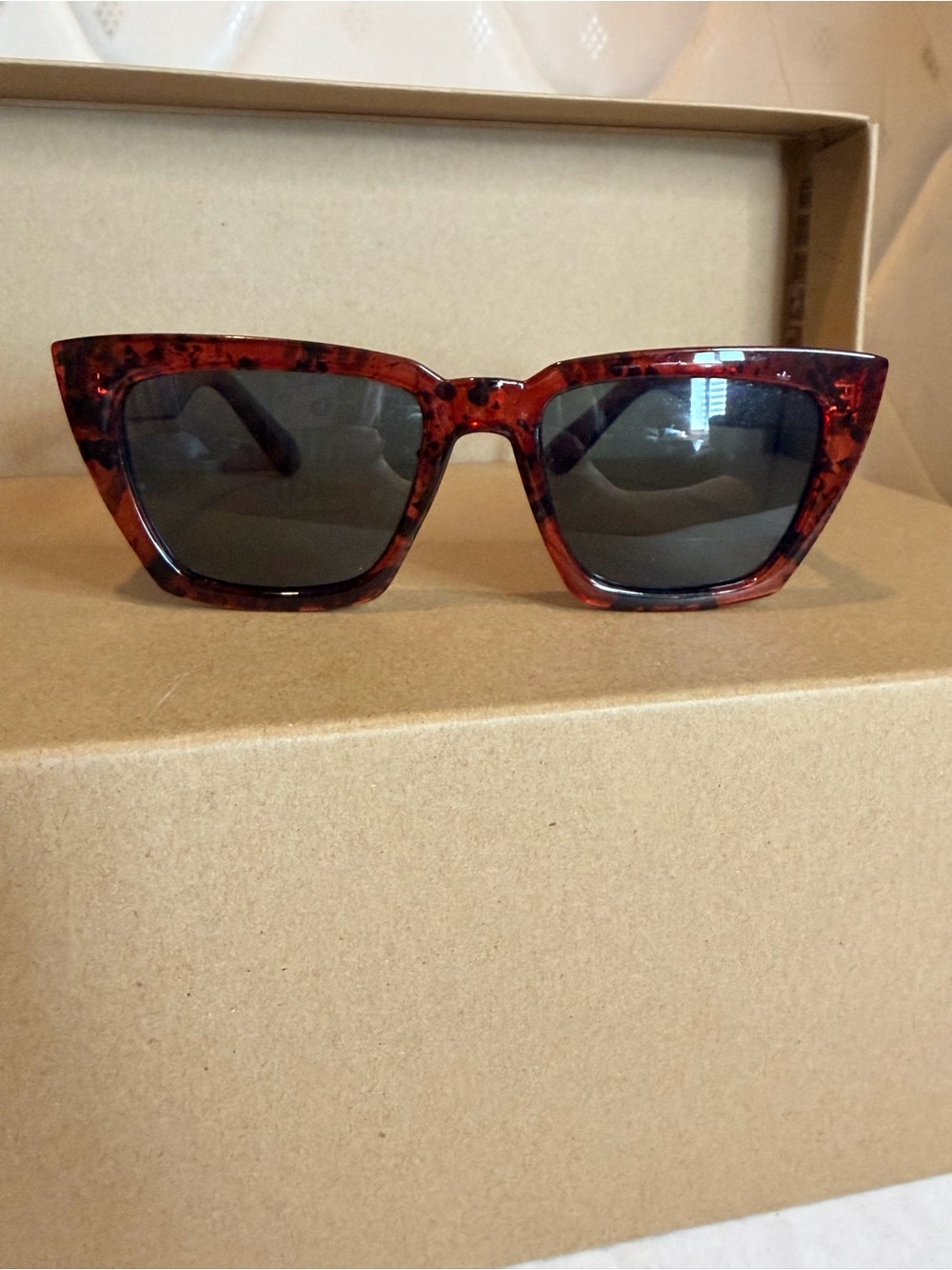 Foster Grant Tortoiseshell Red-Brown Cat Eye Sunglasses with Dark Lenses